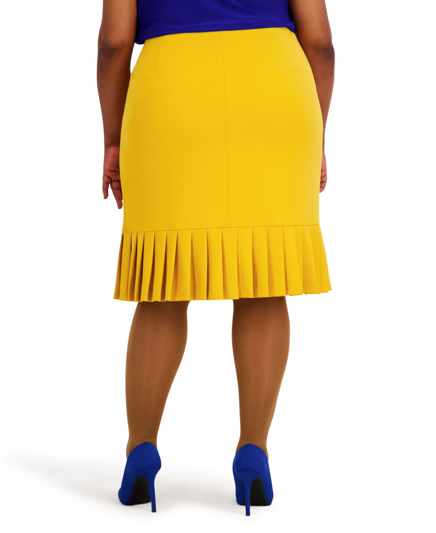 Women's Pull-On Pleated Hem Skirt