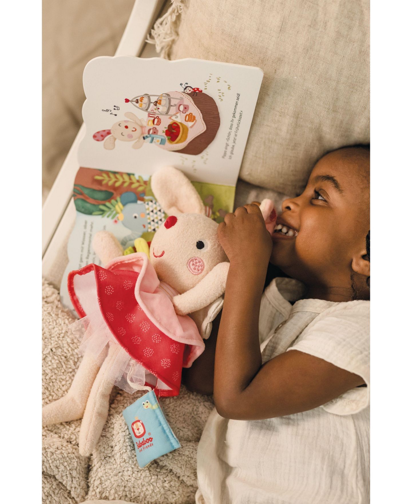Детские мягкие игрушки Bababoo and friends Pippa Bunny Book and Plush Set, 2-Piece Set — фото 7