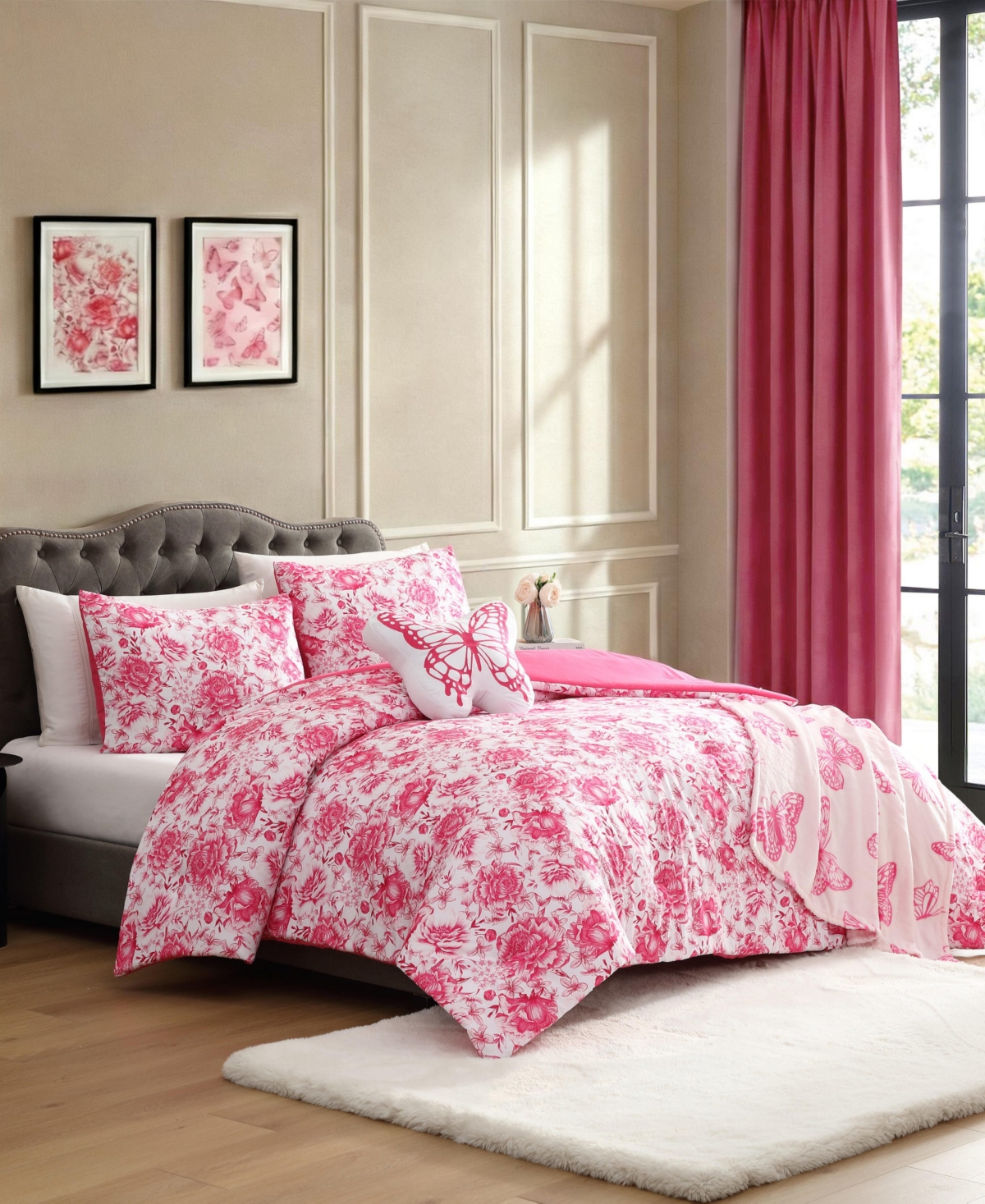Betsey Johnson Sketch Toile Microfiber 4-Pc. Comforter Set
