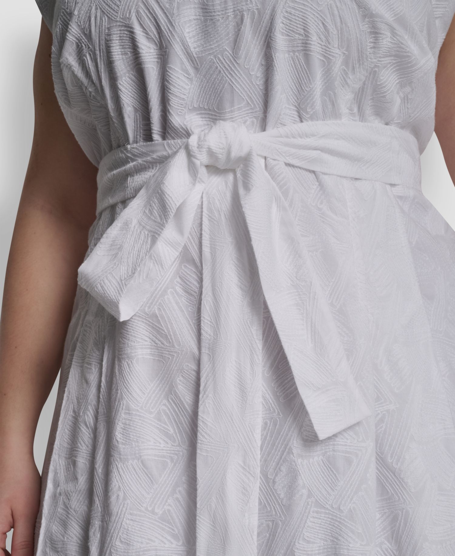 Plus Size Sleeveless V-Neck Midi Dress