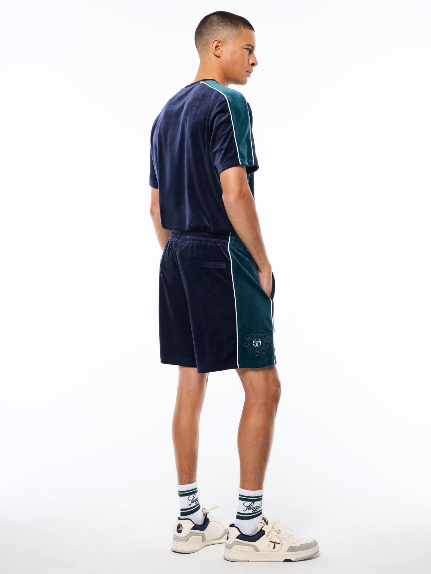 Мужские шорты Sergio Tacchini Cresta Velour Short, 7" inseam, цвет: Синий — фото 4