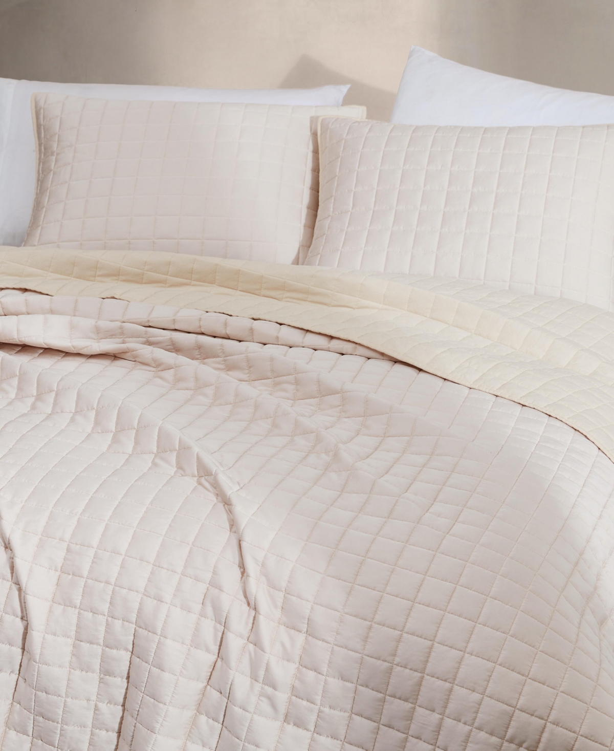 Calvin Klein Signature Solid 3-Pc. Quilt Set