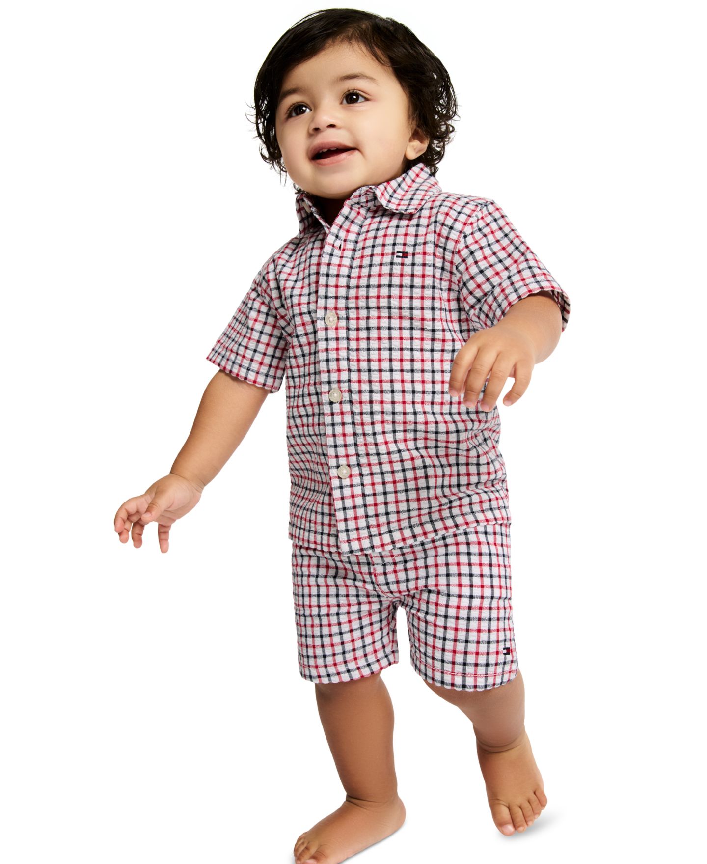 Комплект Tommy Hilfiger Seersucker Check Cabana Shirt and Shorts, 2-Piece Set для мальчиков-малышей, цвет: Красный / Тёмно-синий — фото 1