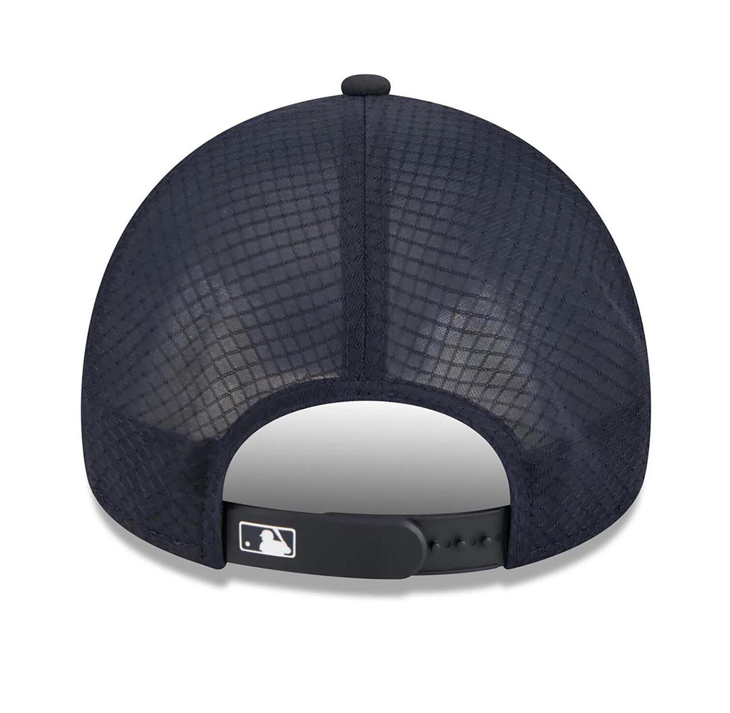 Men's Navy Atlanta Braves 2026 Batting Practice Alternate Apex 9FORTY Adjustable Hat