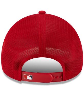 Men's Red Los Angeles Angels 2026 Batting Practice Apex 9FORTY Adjustable Trucker Hat