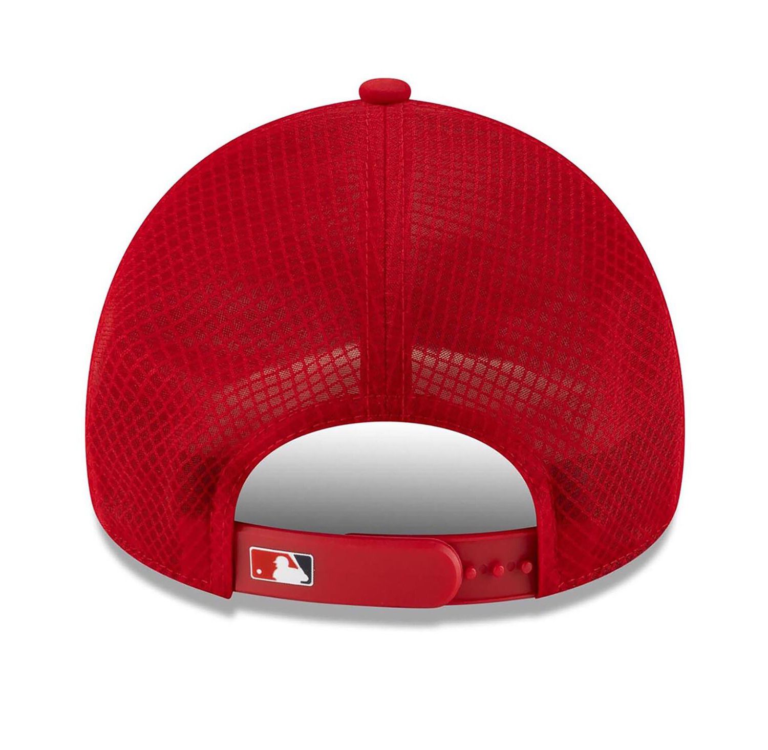 Men's Red Los Angeles Angels 2026 Batting Practice Apex 9FORTY Adjustable Trucker Hat