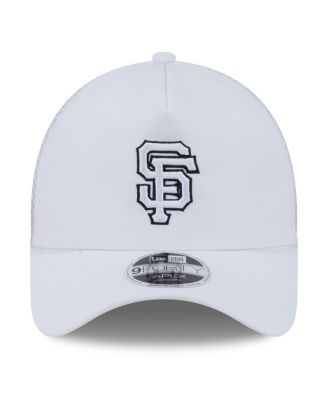 Men's White San Francisco Giants 2026 Batting Practice Apex 9FORTY Adjustable Trucker Hat