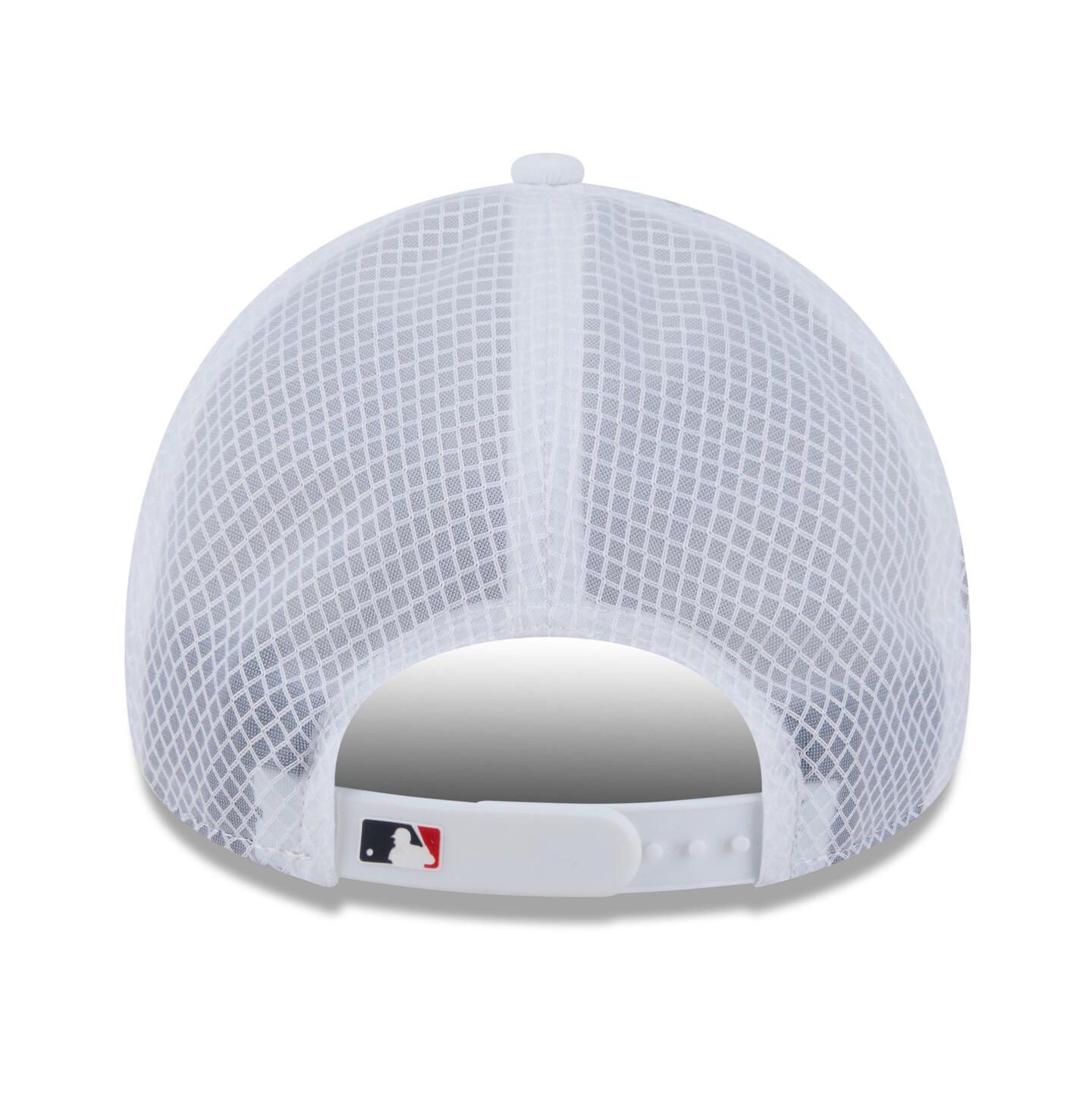 Мужская кепка New Era White St. Louis Cardinals 2026 Batting Practice Apex 9FORTY Adjustable Trucker Hat — фото 2