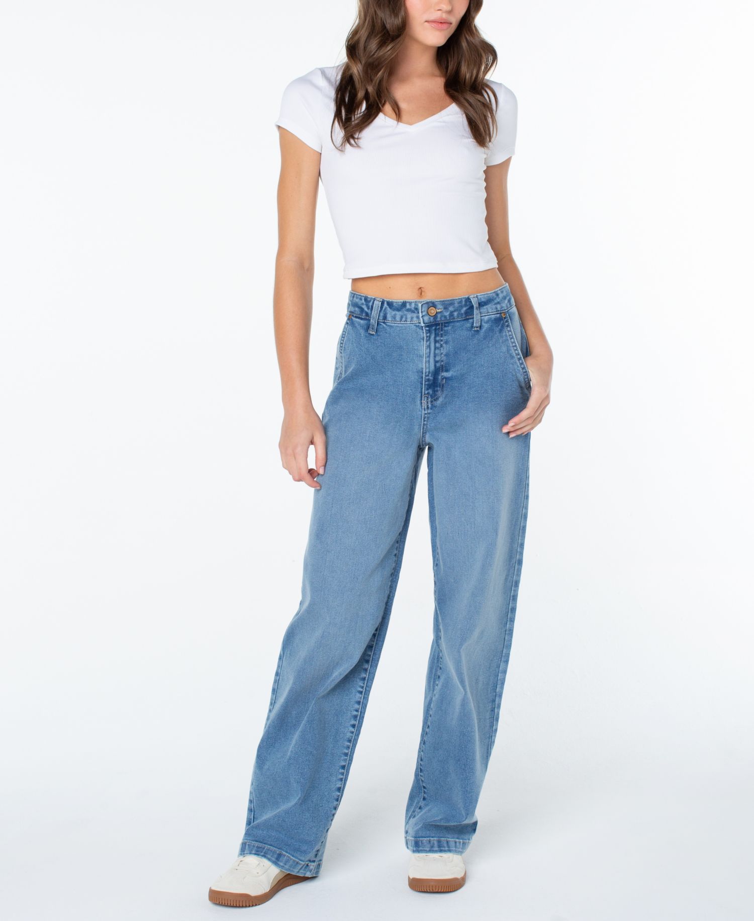 Juniors' High-Rise Relaxed Trouser Jeans