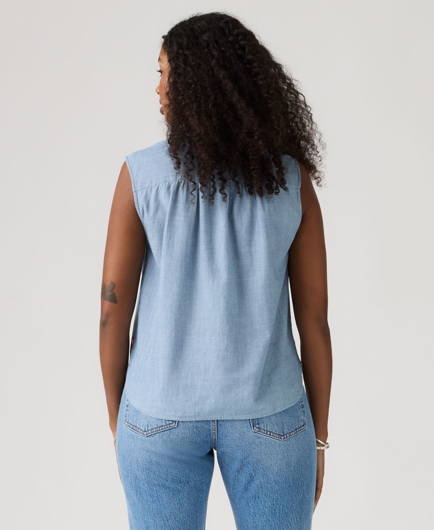Женский топ Levi's Londynn Point Collar Relaxed-Fit Top, цвет: Alternate Fin — фото 4
