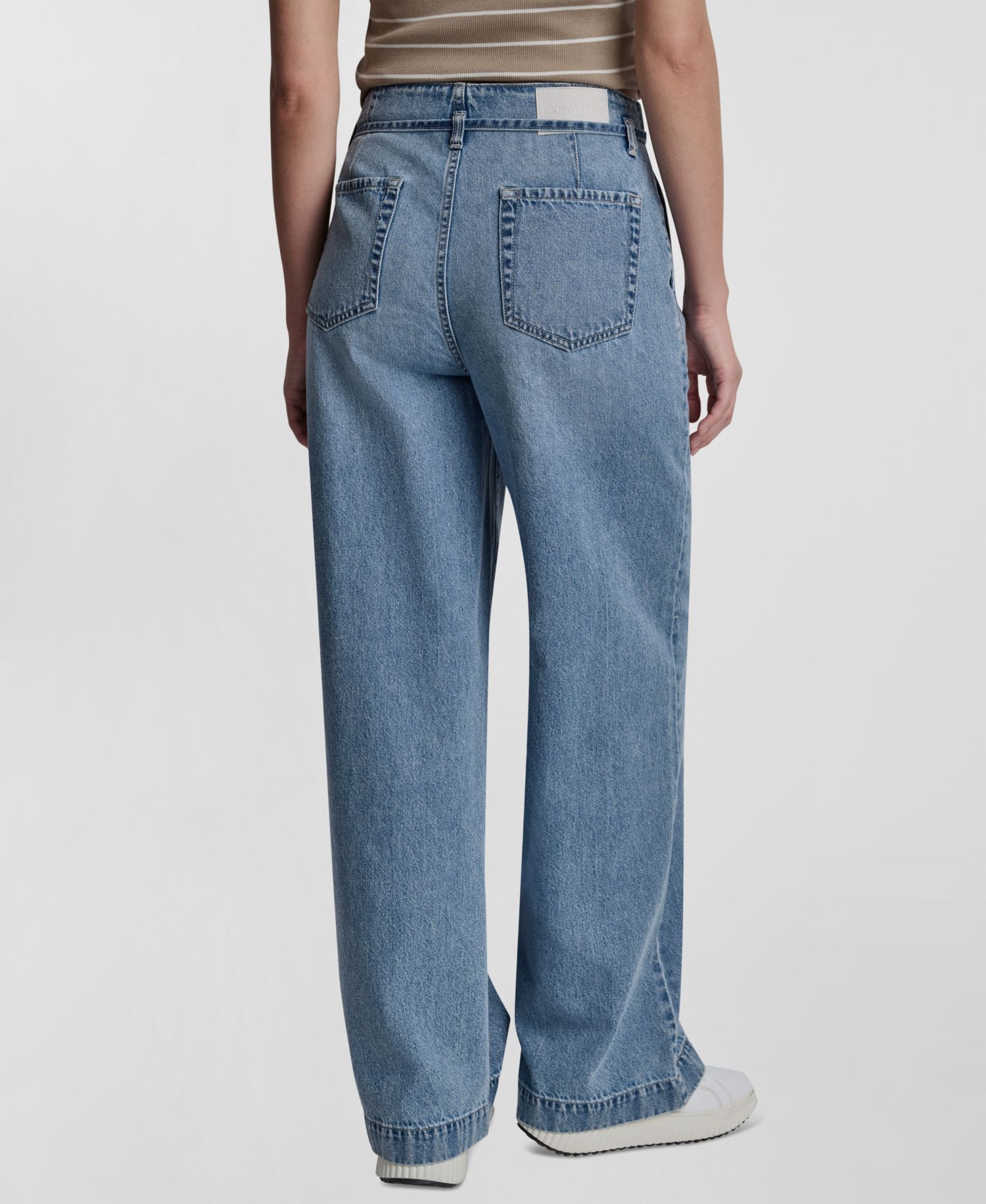 Petite High-Rise Wide-Leg Jeans