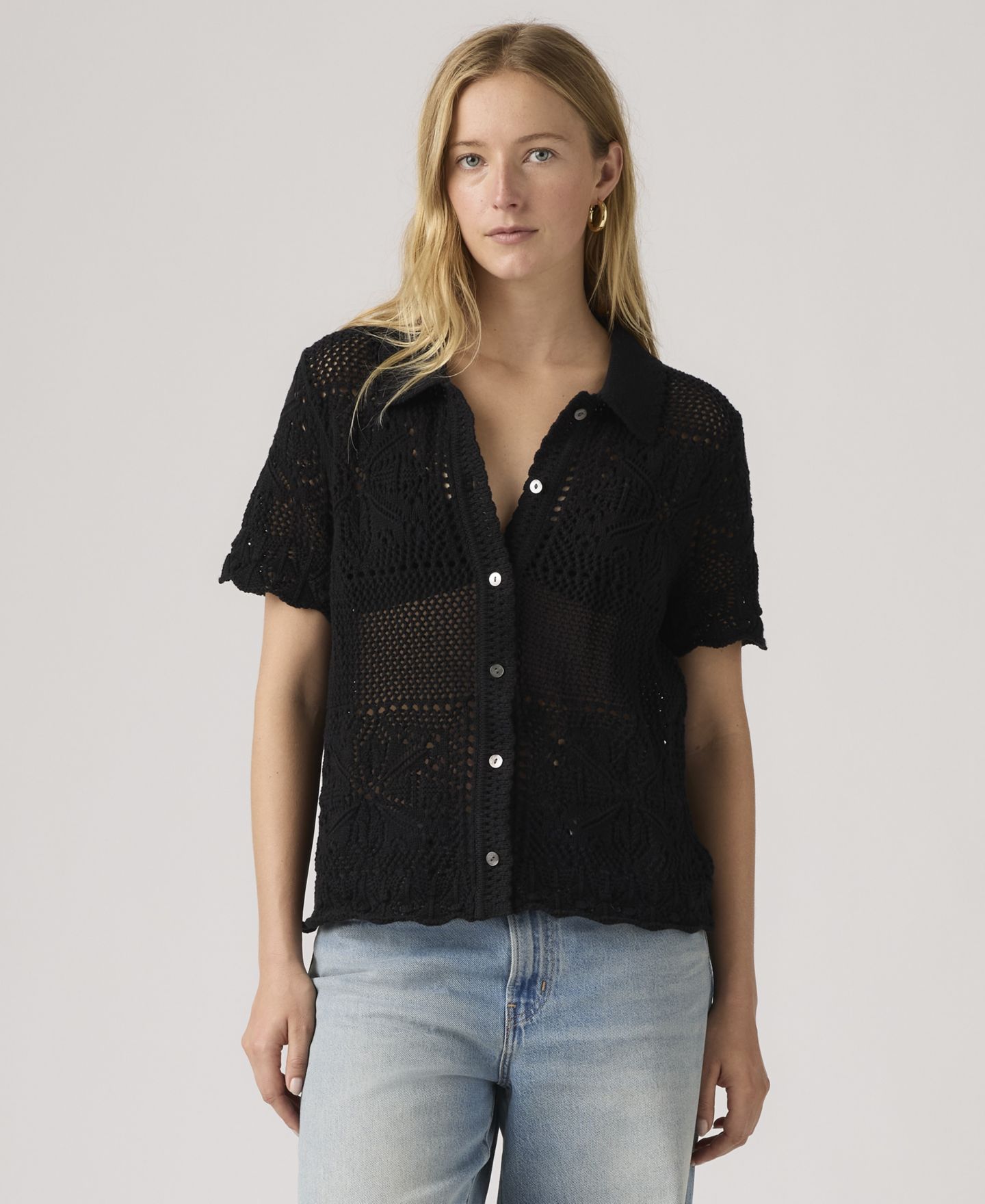 Женская рубашка Levi's Premium Susanna Floral Crochet Collared Cotton, цвет: Антрацитовый ночной — фото 1