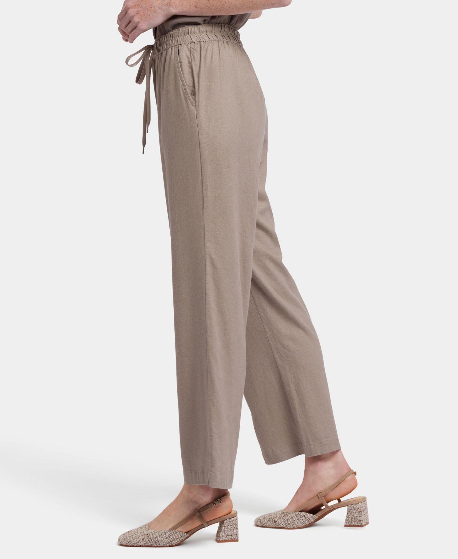 Petite Relaxed Drawstring Pull-On Pants