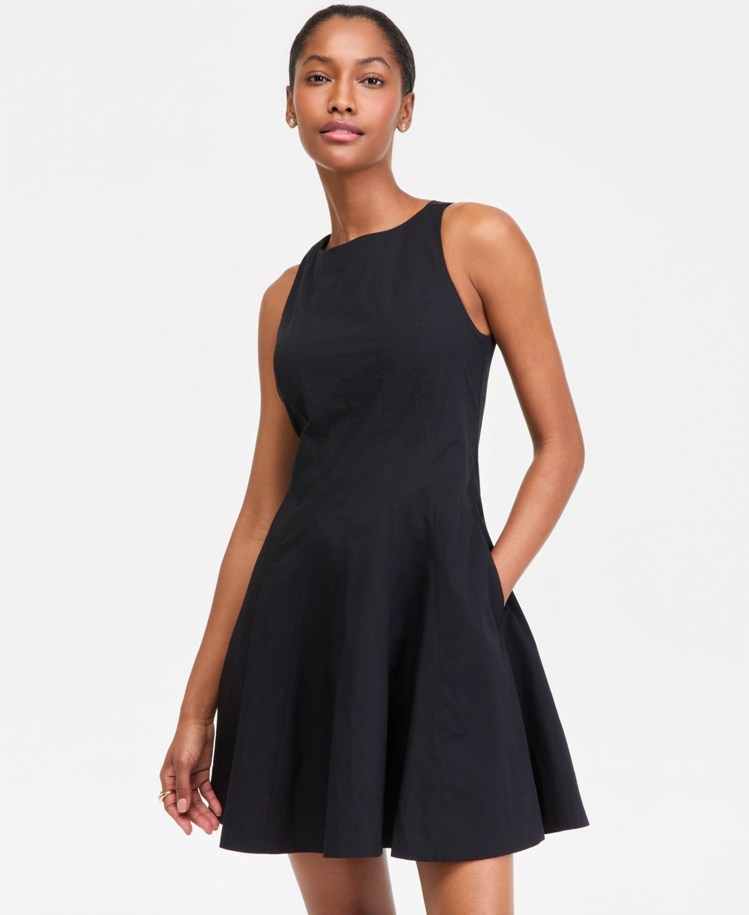 Women's Seamed Boat-Neck Sleevelss Mini Dress