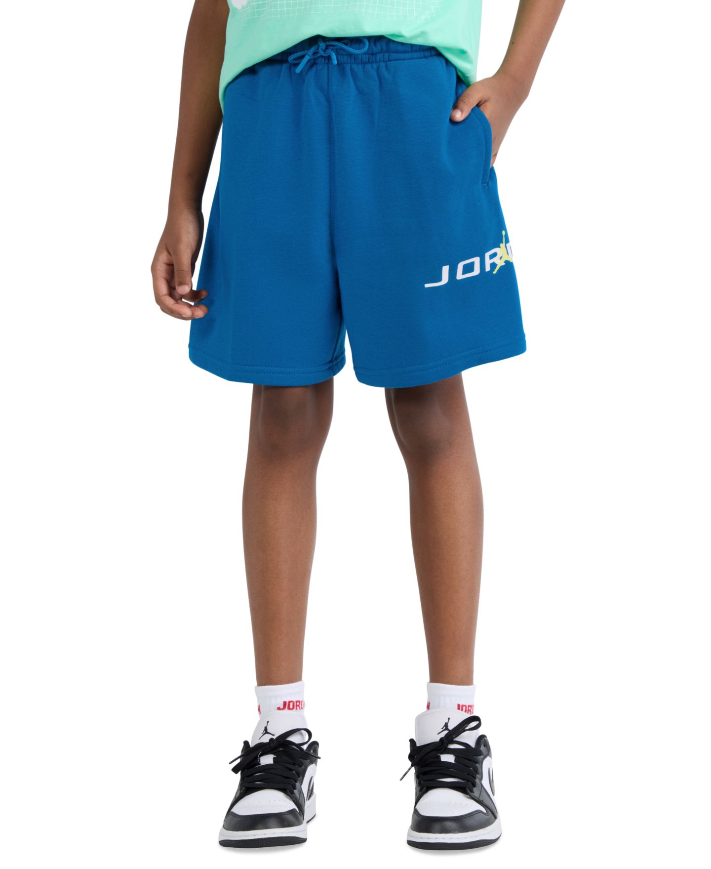 Шорты Jordan Baseline Elastic Waist Fleece Shorts для мальчиков, цвет: Королевский синий — фото 1
