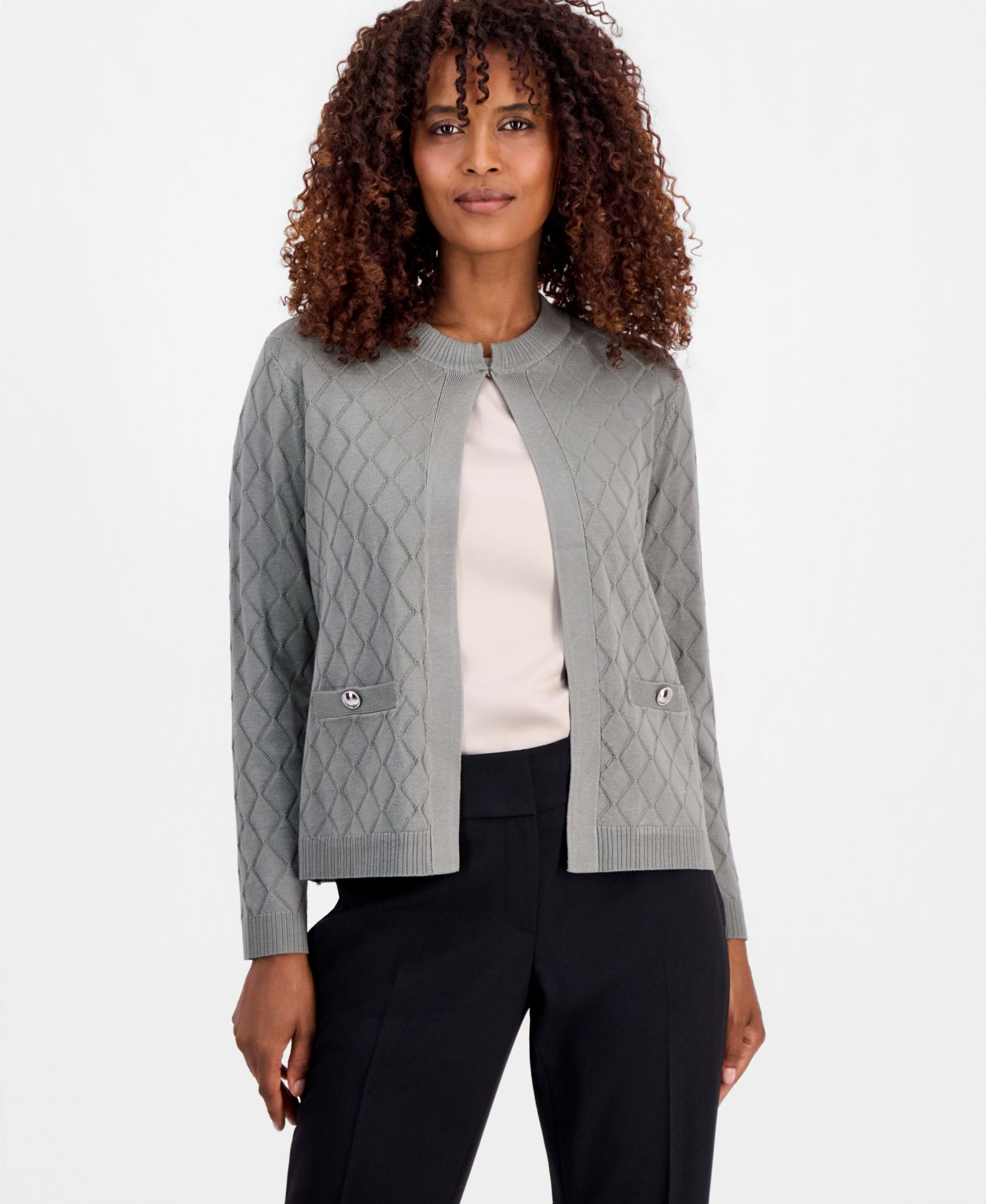 Plus Size Kiss-Front Diamond Stitch Cardigan