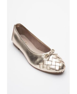 Forever and Always Shoes Women's Nopos Leather Cap Toe Ballet Flat