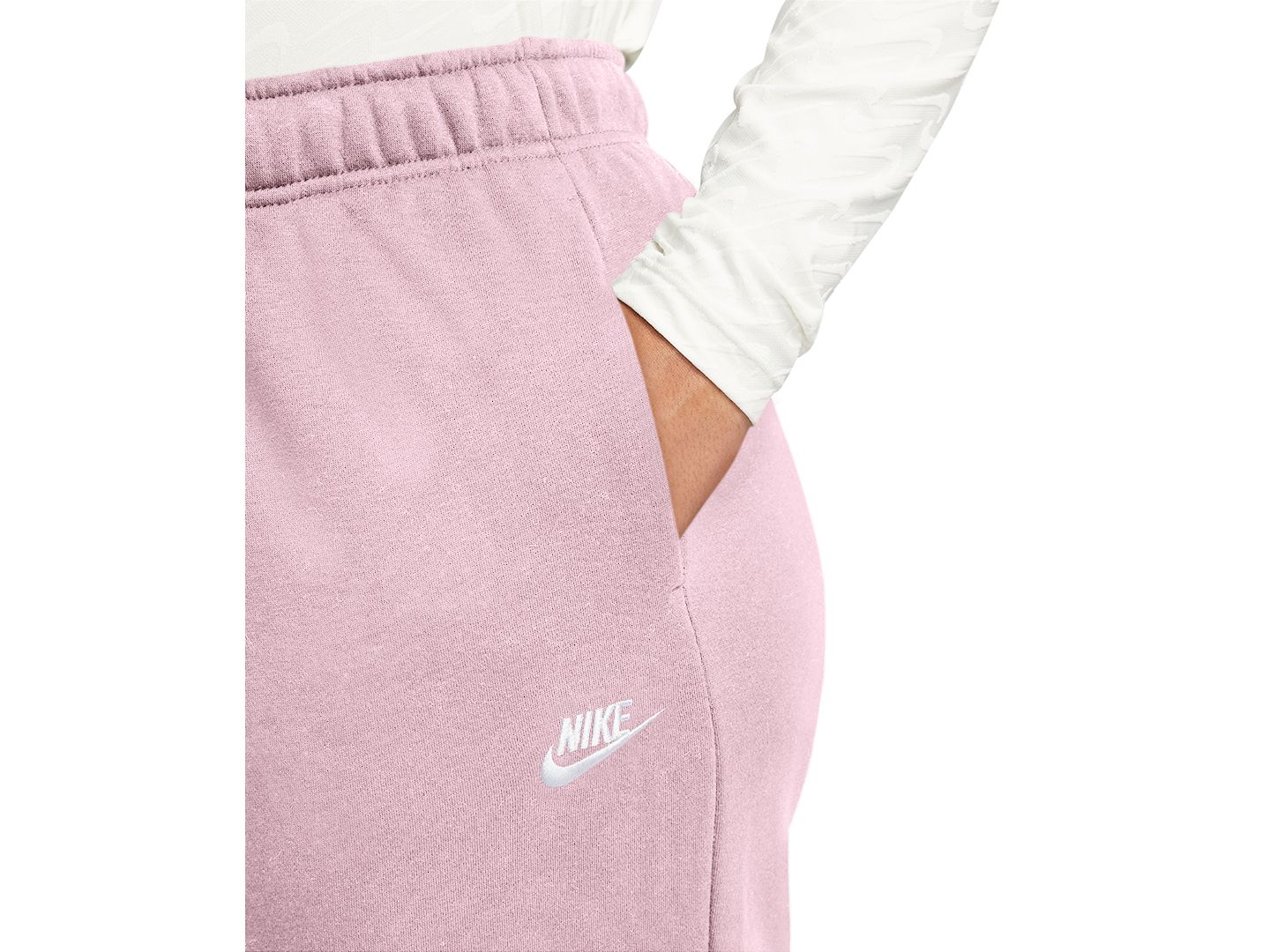 Женские брюки Nike Plus Size Sportswear Club Fleece Mid-Rise Oversized Sweatpants, цвет: Розовый пенный / Белый — фото 2