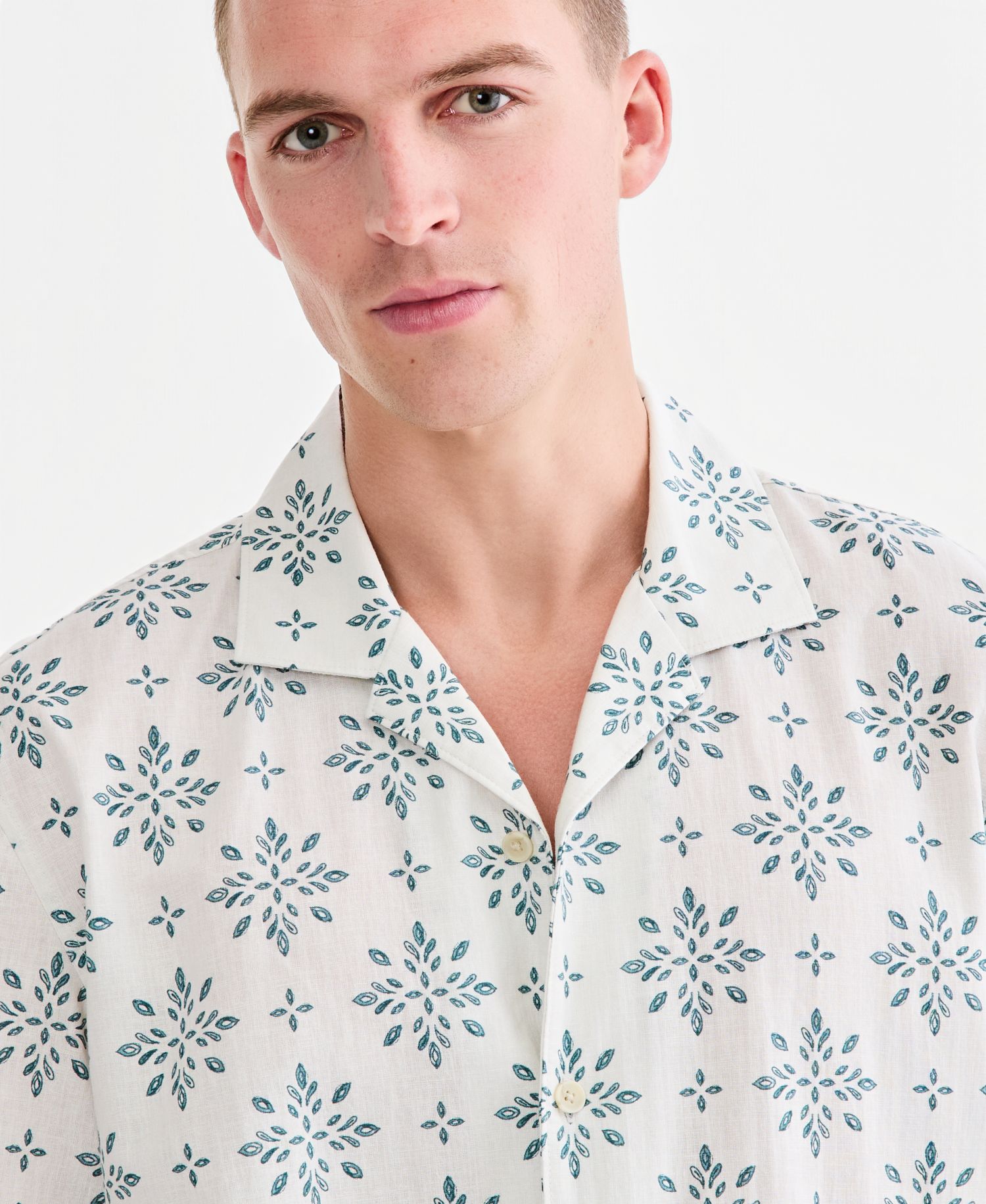 Sun & Stone Men's Linen Blend Printed Camp Shirt