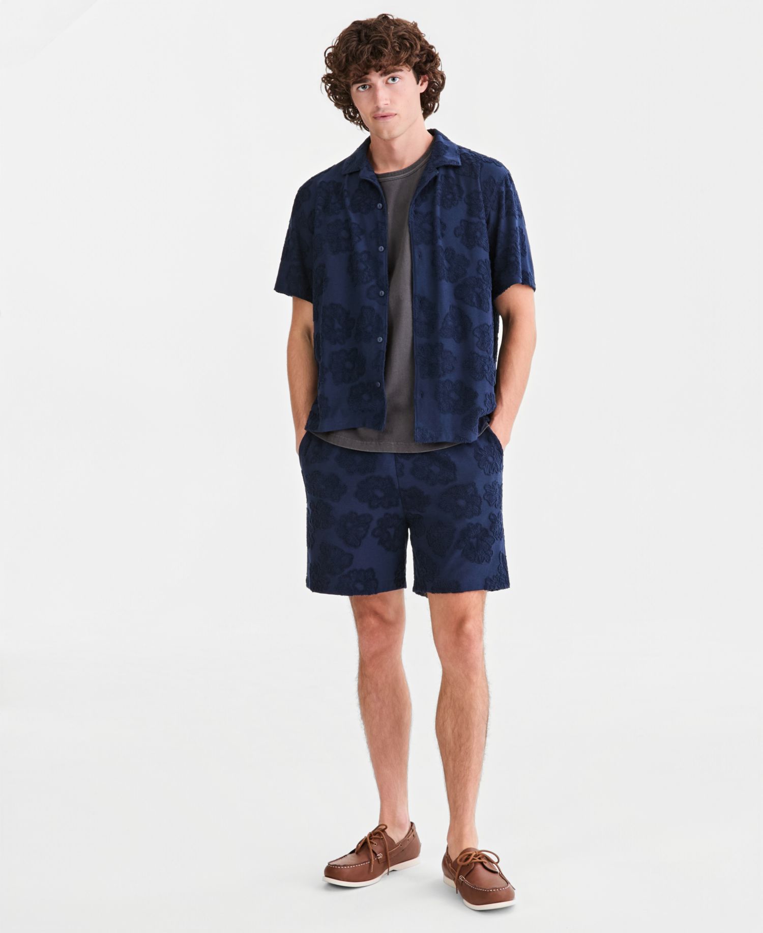 Men's Textured Floral Pull-On Shorts