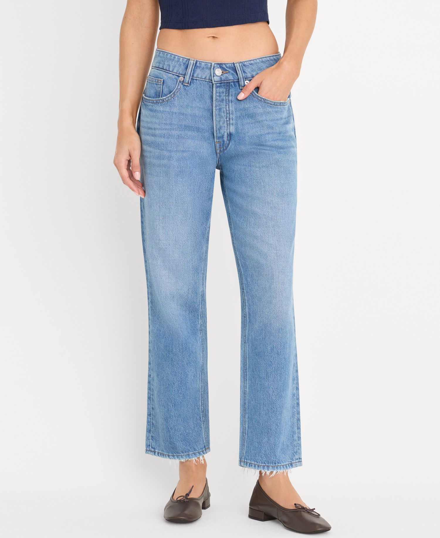 Women's Weightless Mid-Rise Boyfriend Jeans