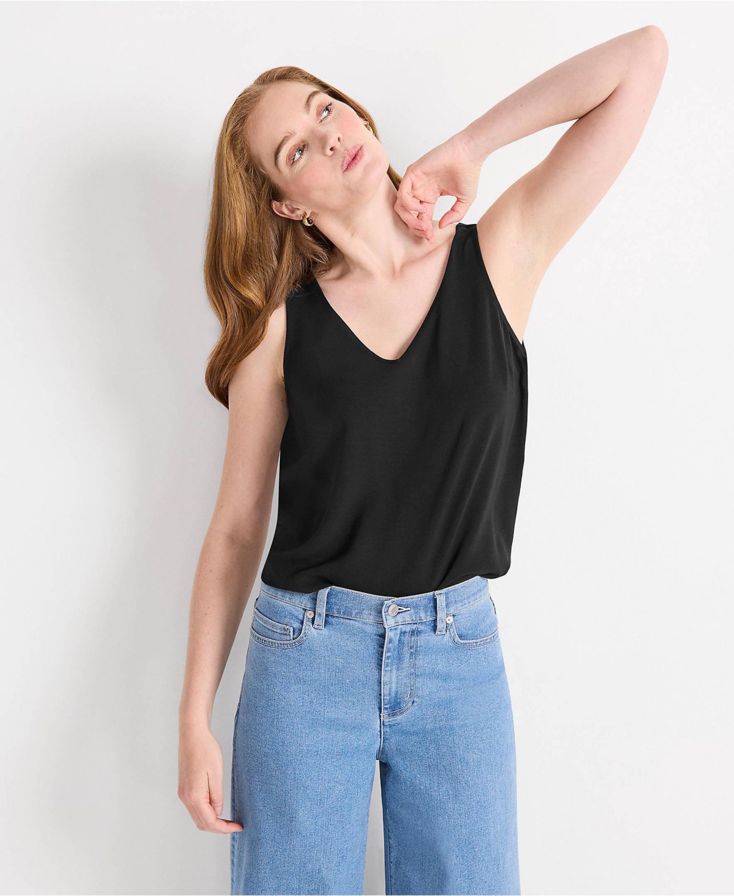 Women's Creaseless V-neck Sleeveless Top