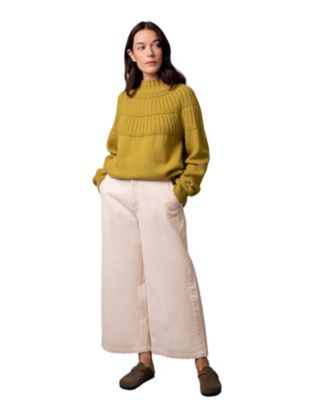 Women's Textured Yoke Sweater