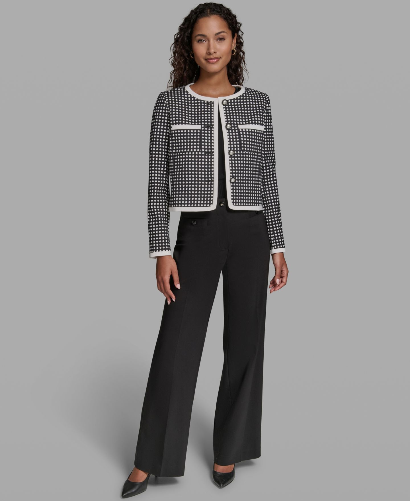 Женская куртка KARL LAGERFELD PARIS Cotton-Blend Polka Dot Cropped Woven, цвет: Чёрный / Мягкий белый — фото 2