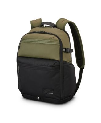17" Pro Backpack