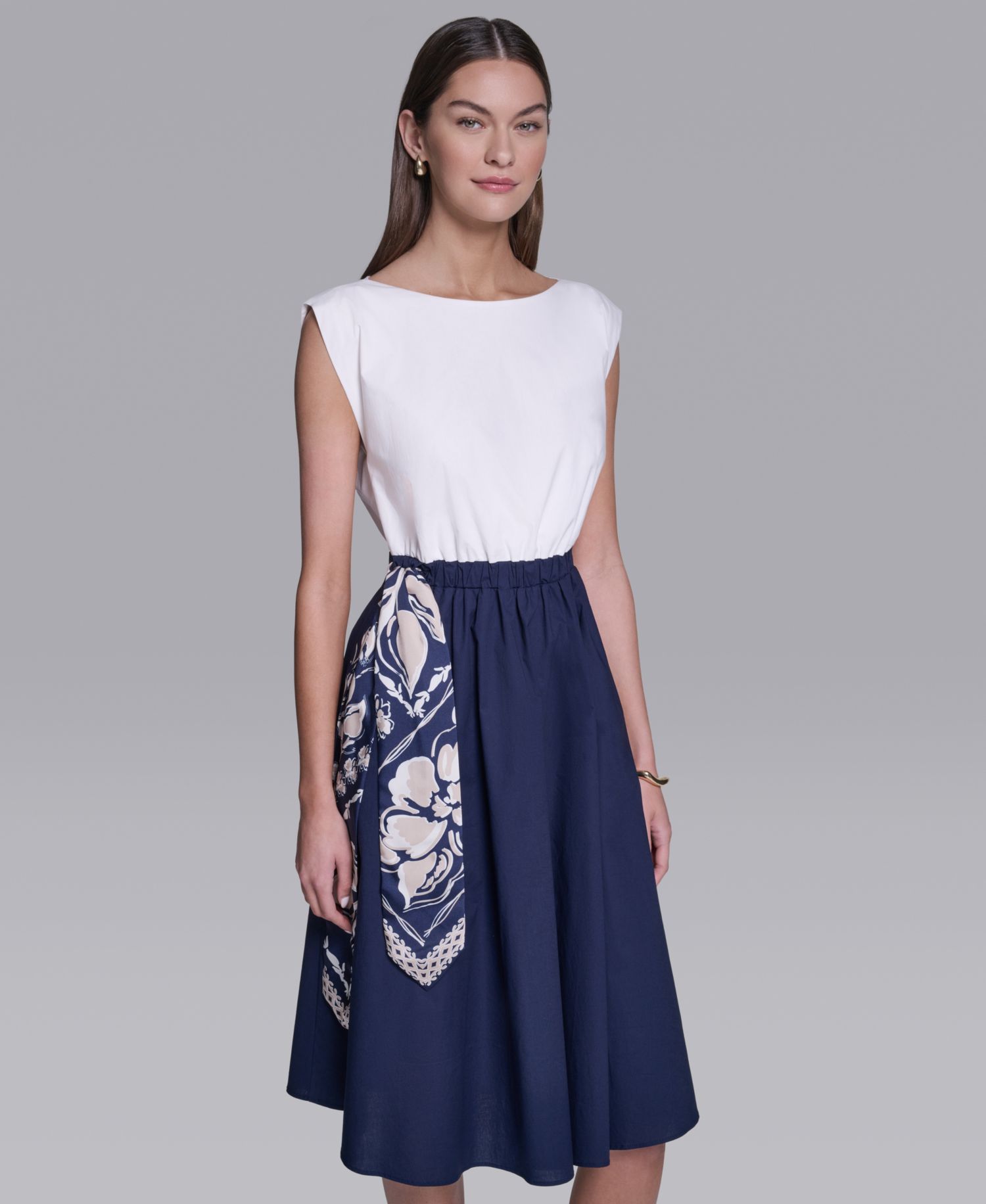 Women's Sleeveless Boat Neck Dress