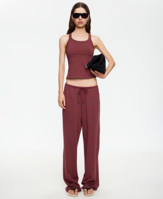 Women's Sleeveless Scoop Neck Top