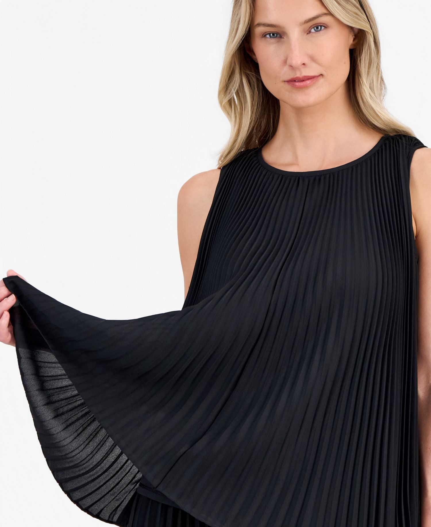 Women's Pleated Sleeveless Top
