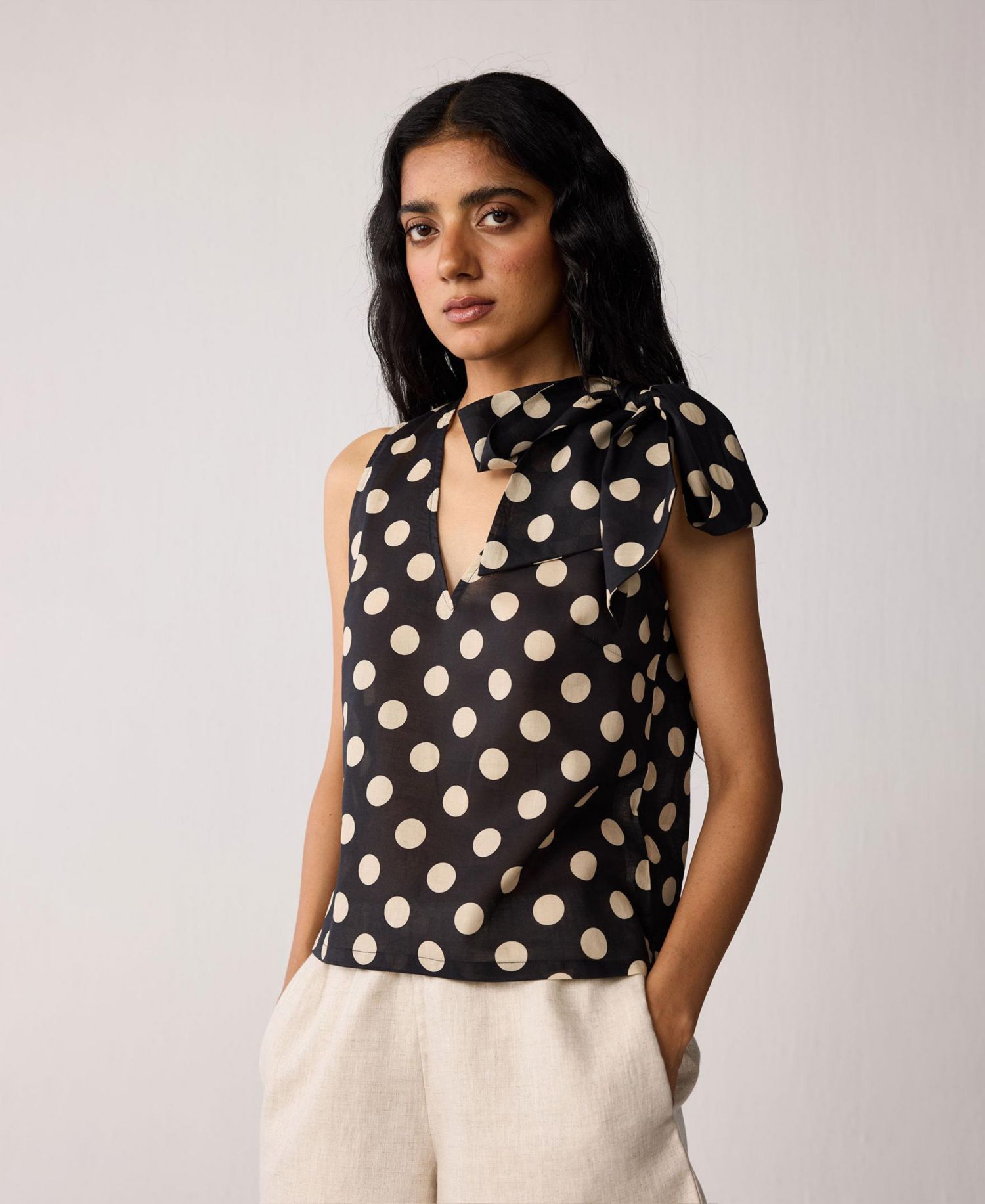 Women's Regular V-Neck Polka Dot Top with Bow Detail
