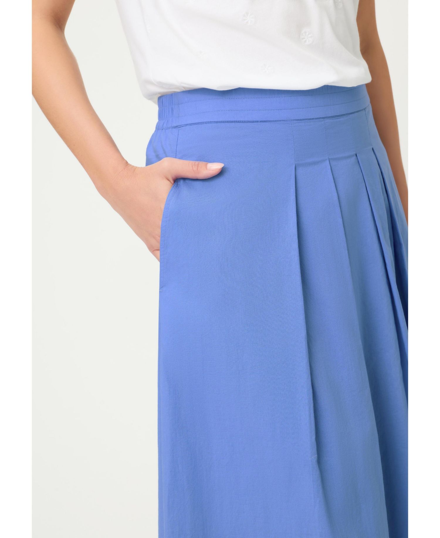 Women's Pleated Midi Skirt