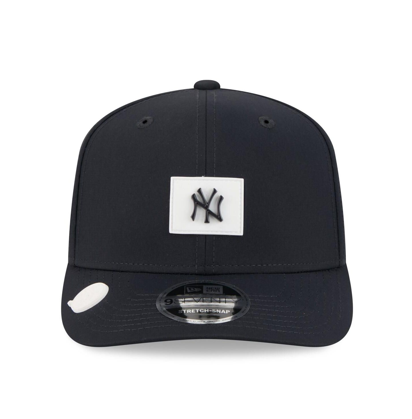 Мужская кепка New Era Navy New York Yankees 2026 Clubhouse 9SEVENTY Adjustable Hat — фото 2