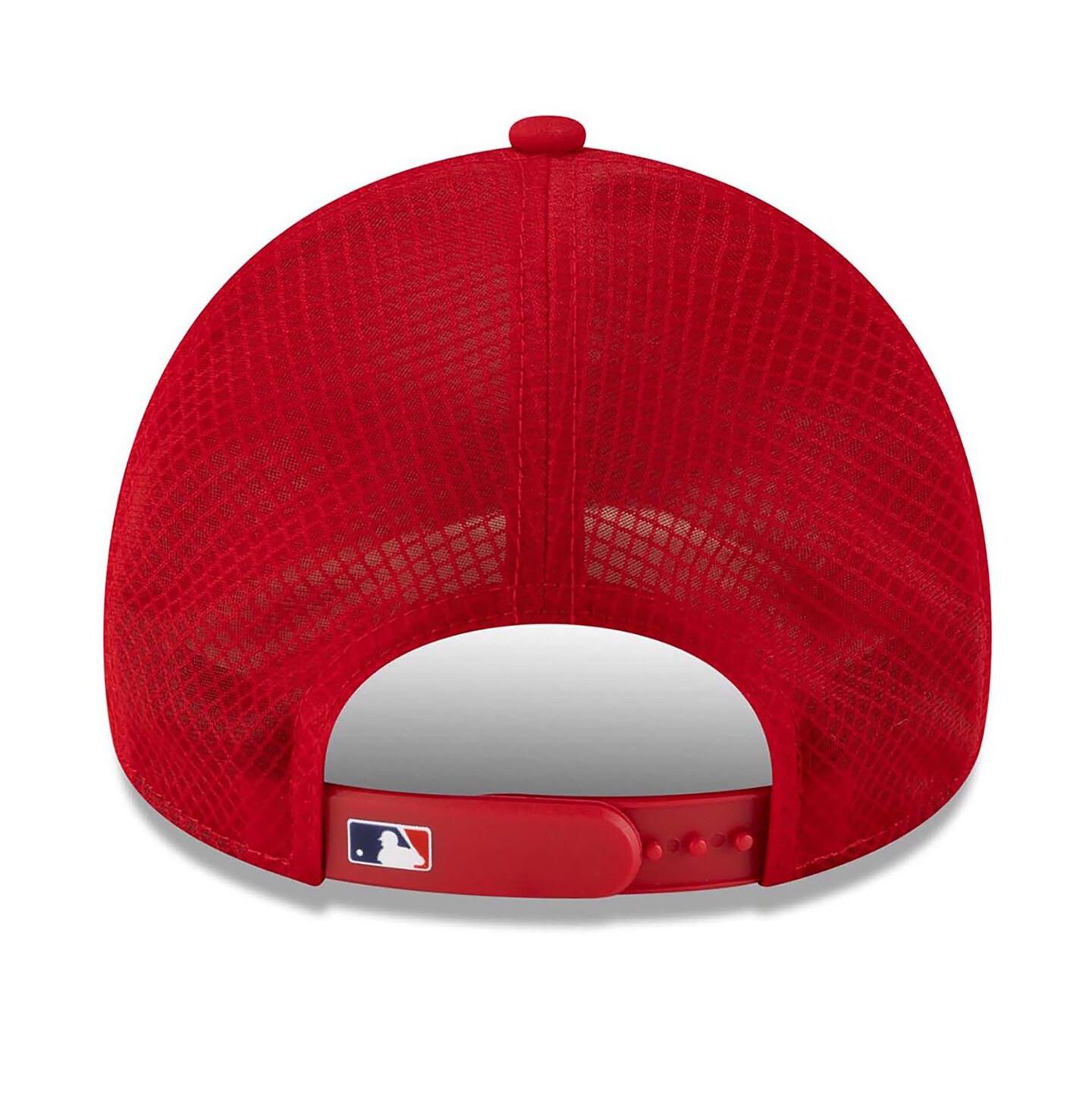 Мужская кепка New Era Red Philadelphia Phillies 2026 Batting Practice Apex 9FORTY Adjustable Trucker Hat — фото 4