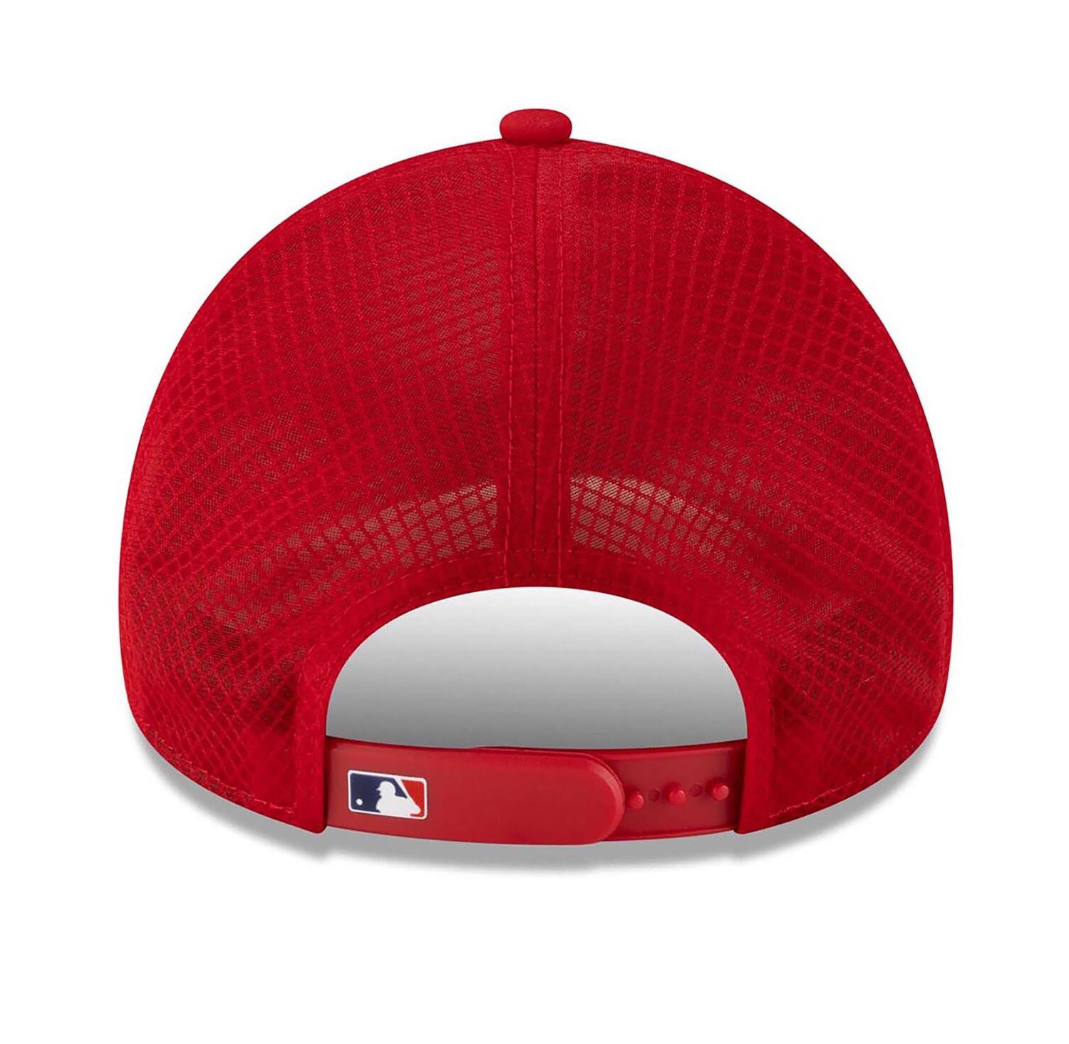 Men's Red Philadelphia Phillies 2026 Batting Practice Apex 9FORTY Adjustable Trucker Hat