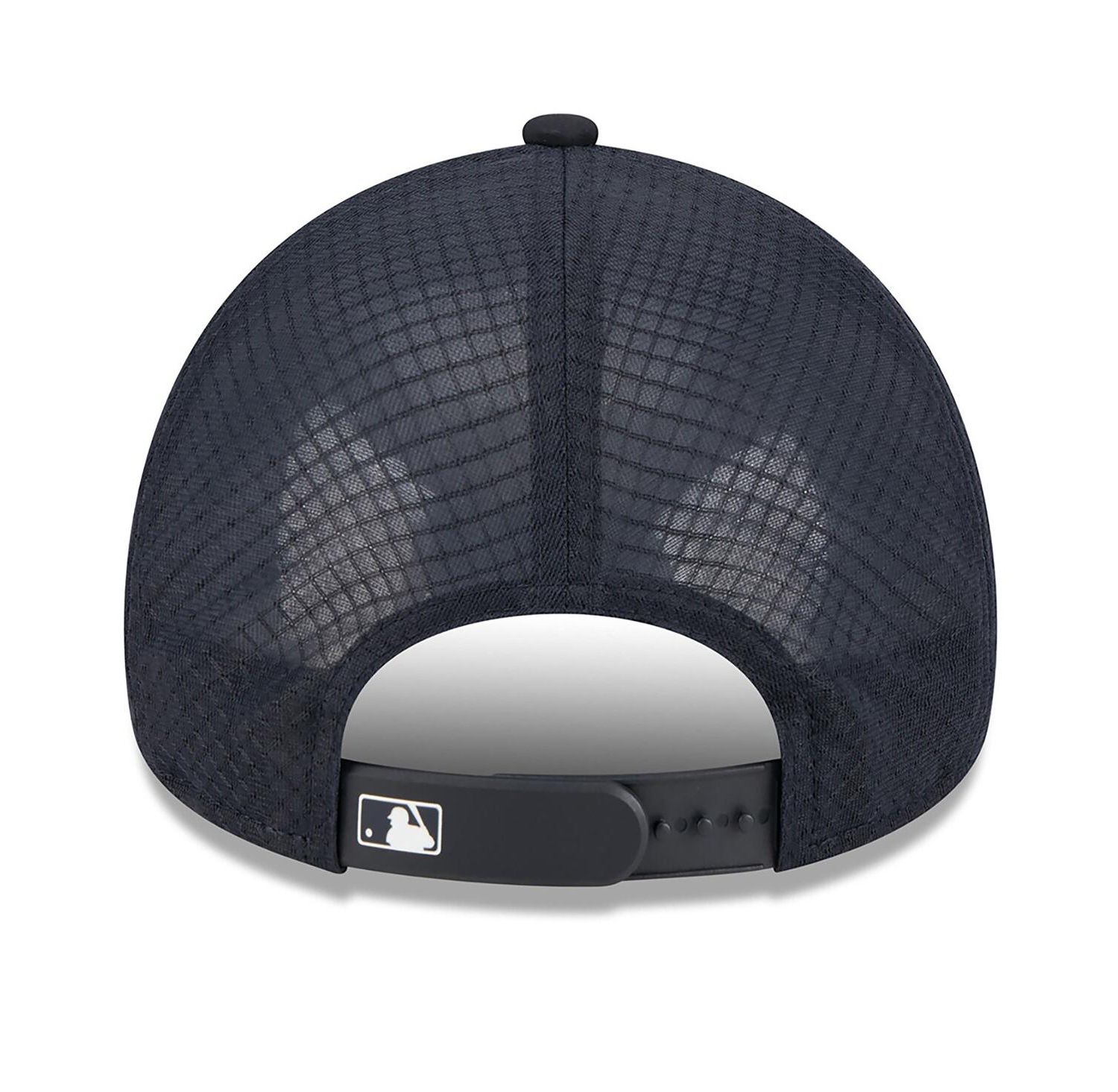 Men's Navy New York Yankees 2026 Batting Practice Alternate Apex 9FORTY Adjustable Hat