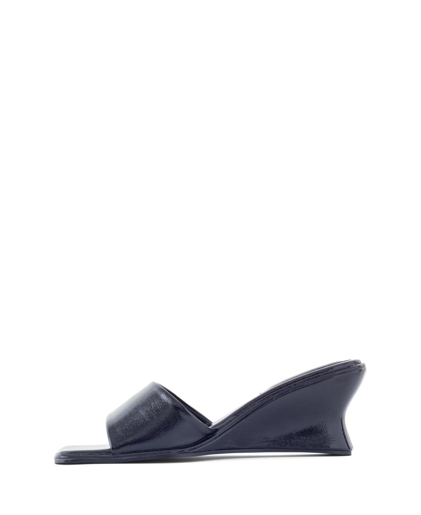 Женские сандалии Therapy Australia Lafayette Square-Toe Wedge Slide Sandal, цвет: Чёрный лаковый — фото 5