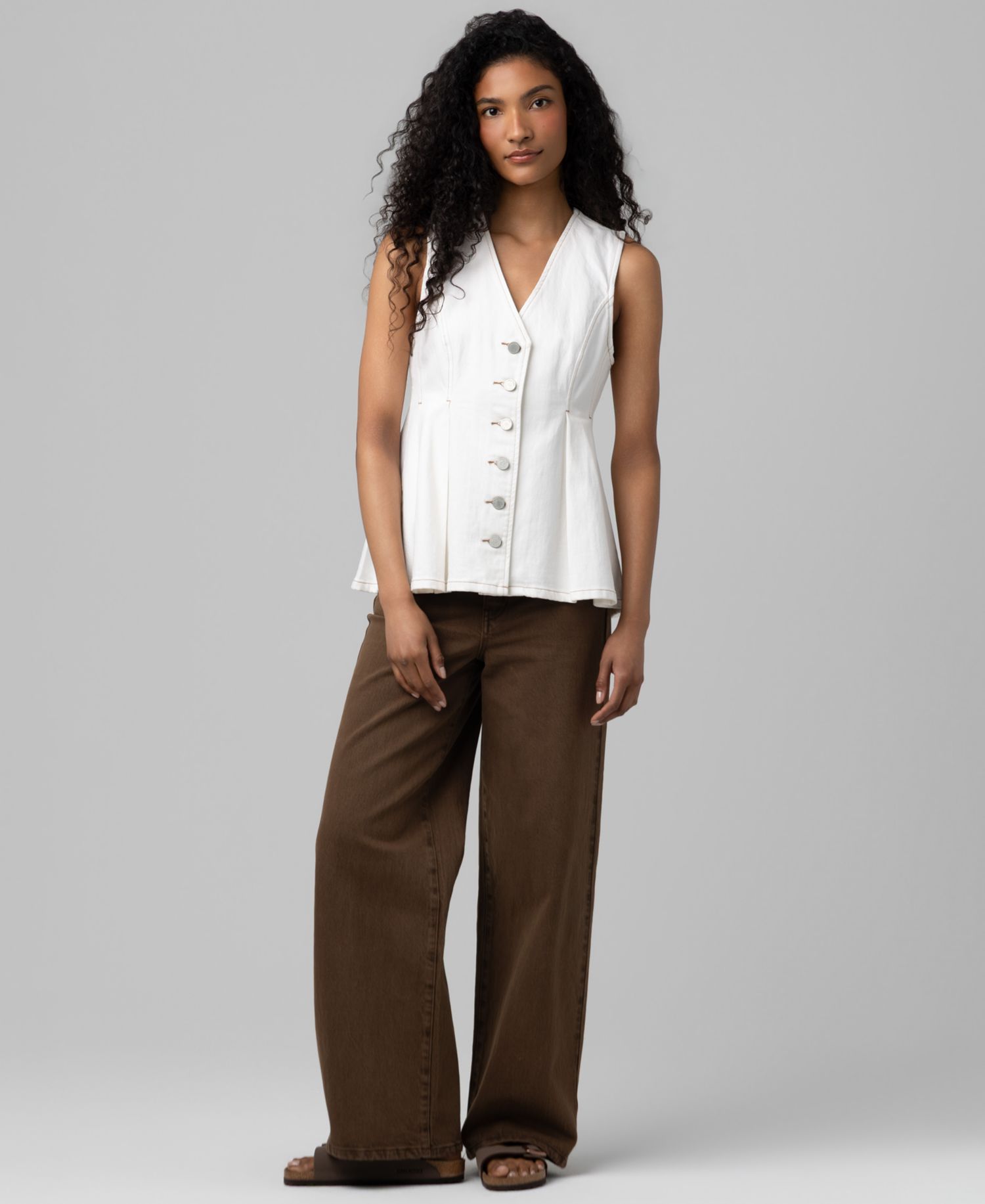 Women's V-Neck Sleeveless Top
