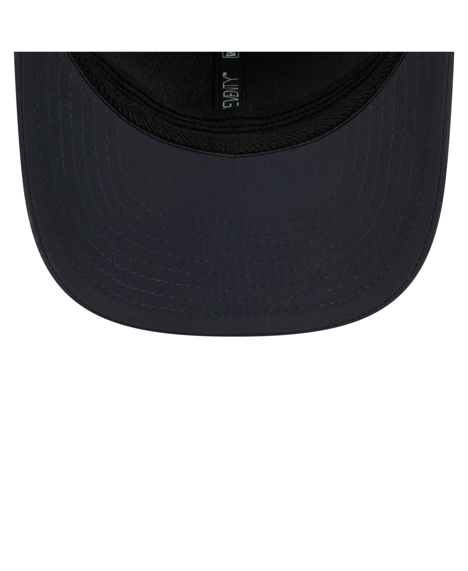 Men's Navy Atlanta Braves 2026 Clubhouse 9SEVENTY Adjustable Hat