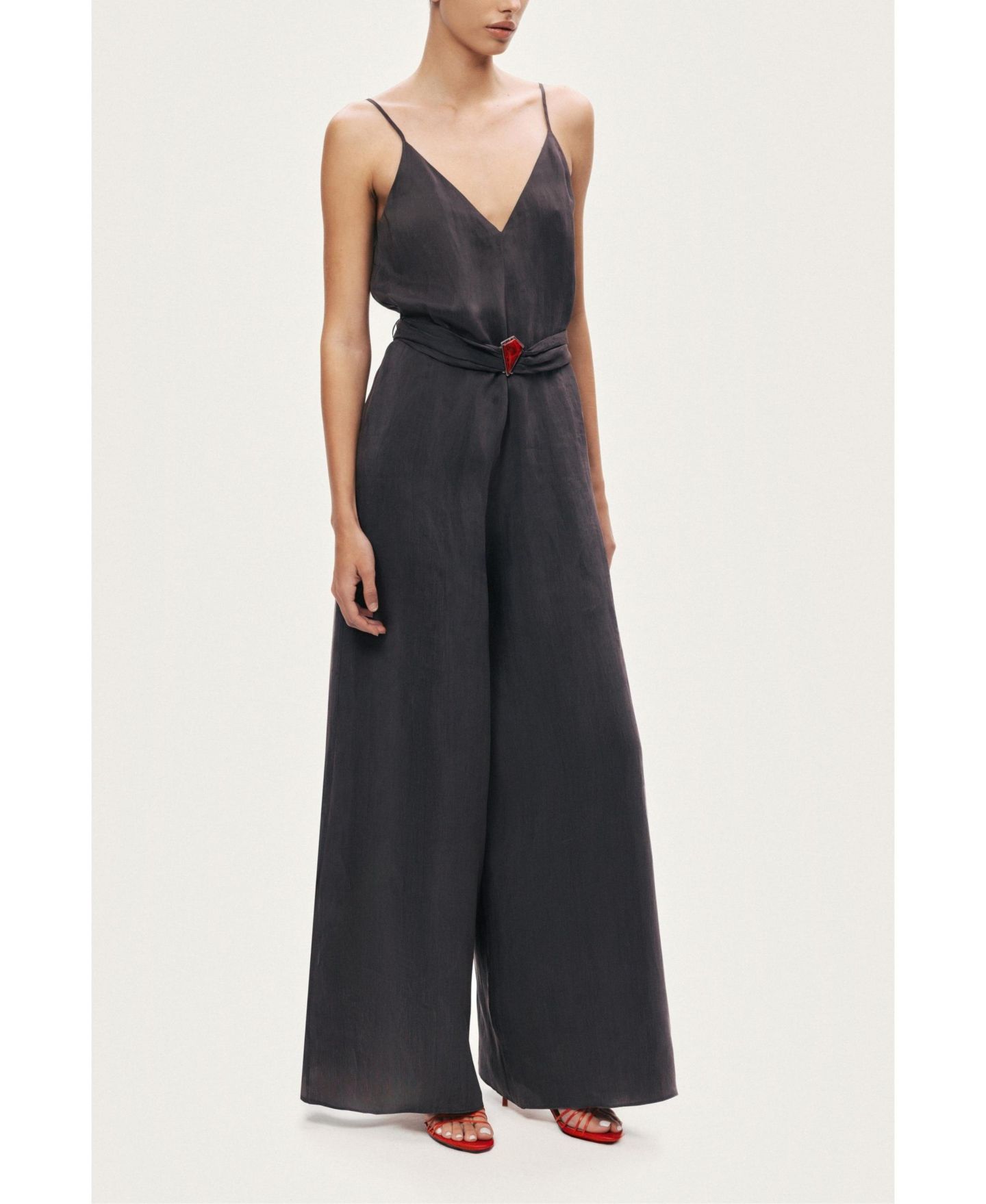 Женский комбинезон NOCTURNE V-Neck Spaghetti Strap Jumpsuit, цвет: Антрацитовый — фото 2