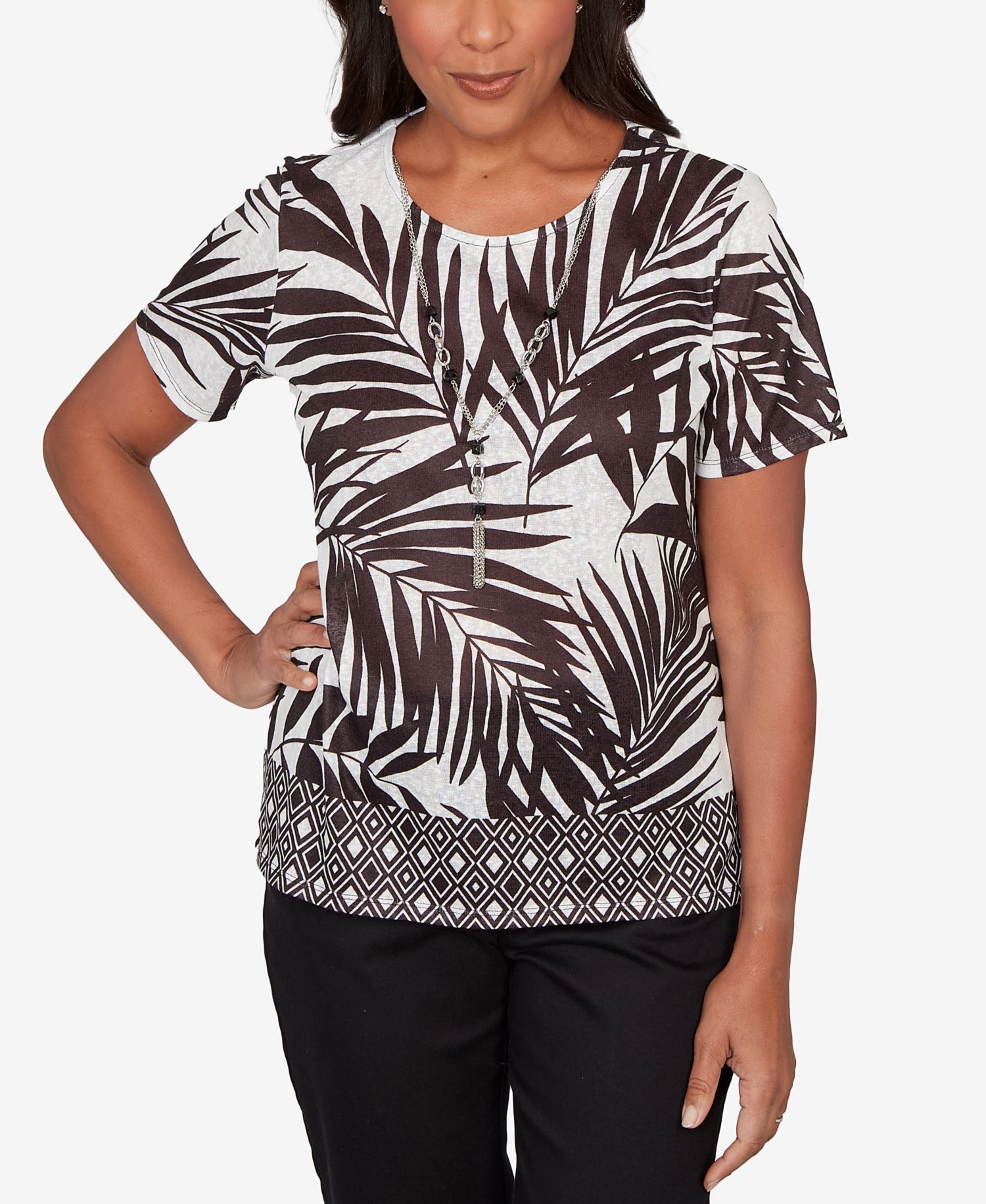 Petite Detail Driven Tropical Diamond Border Crewneck T-Shirt with Necklace