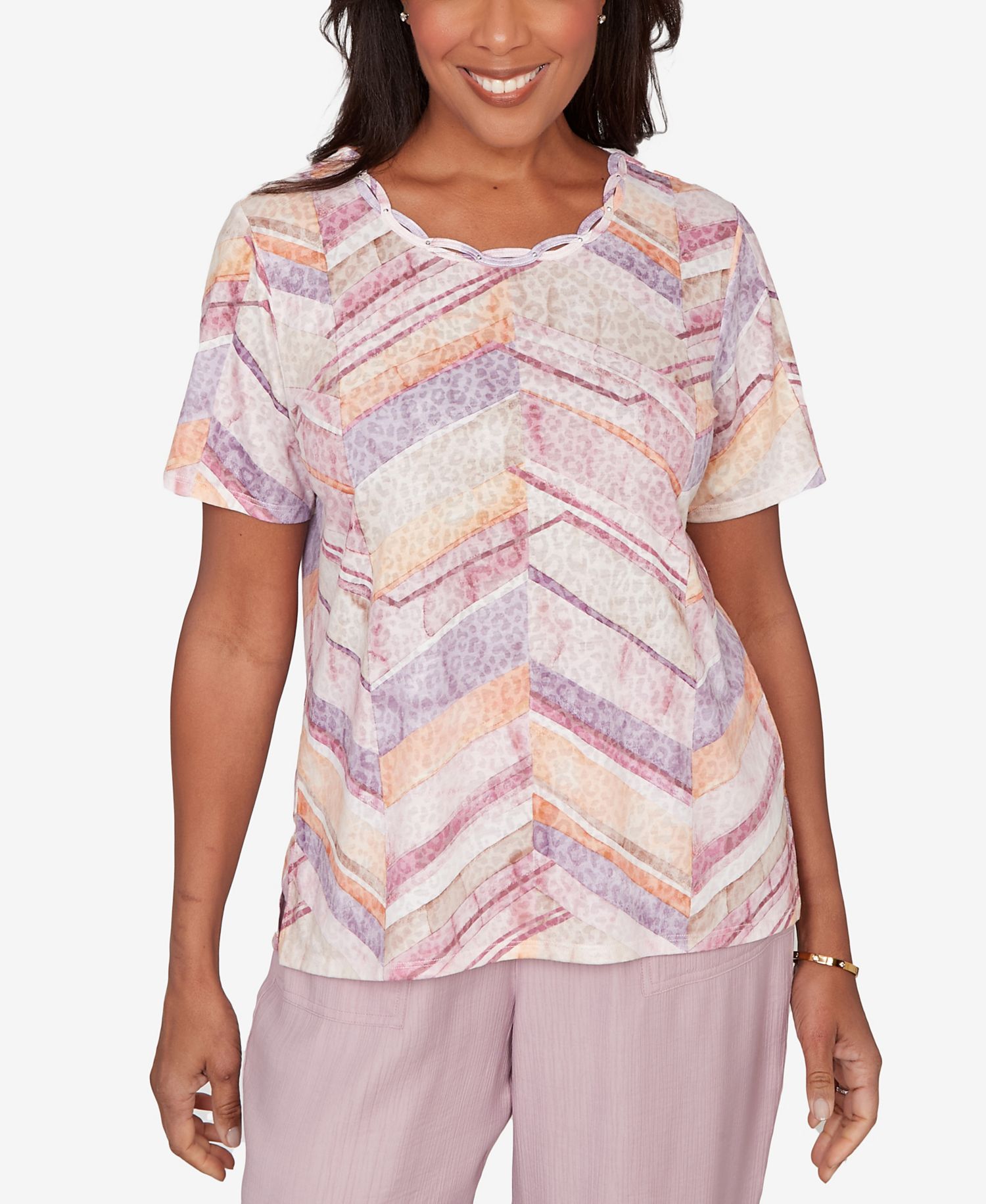 Petite Vintage Charm Chevron Geometric Short-Sleeve T-Shirt