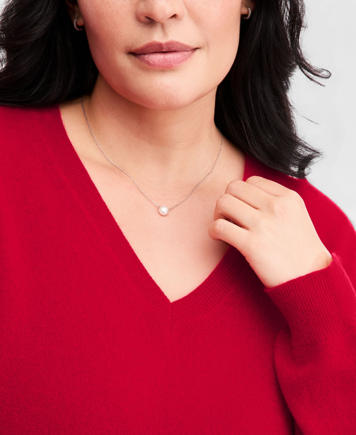 100% Cashmere Petite V-Neck Long-Sleeve Sweater