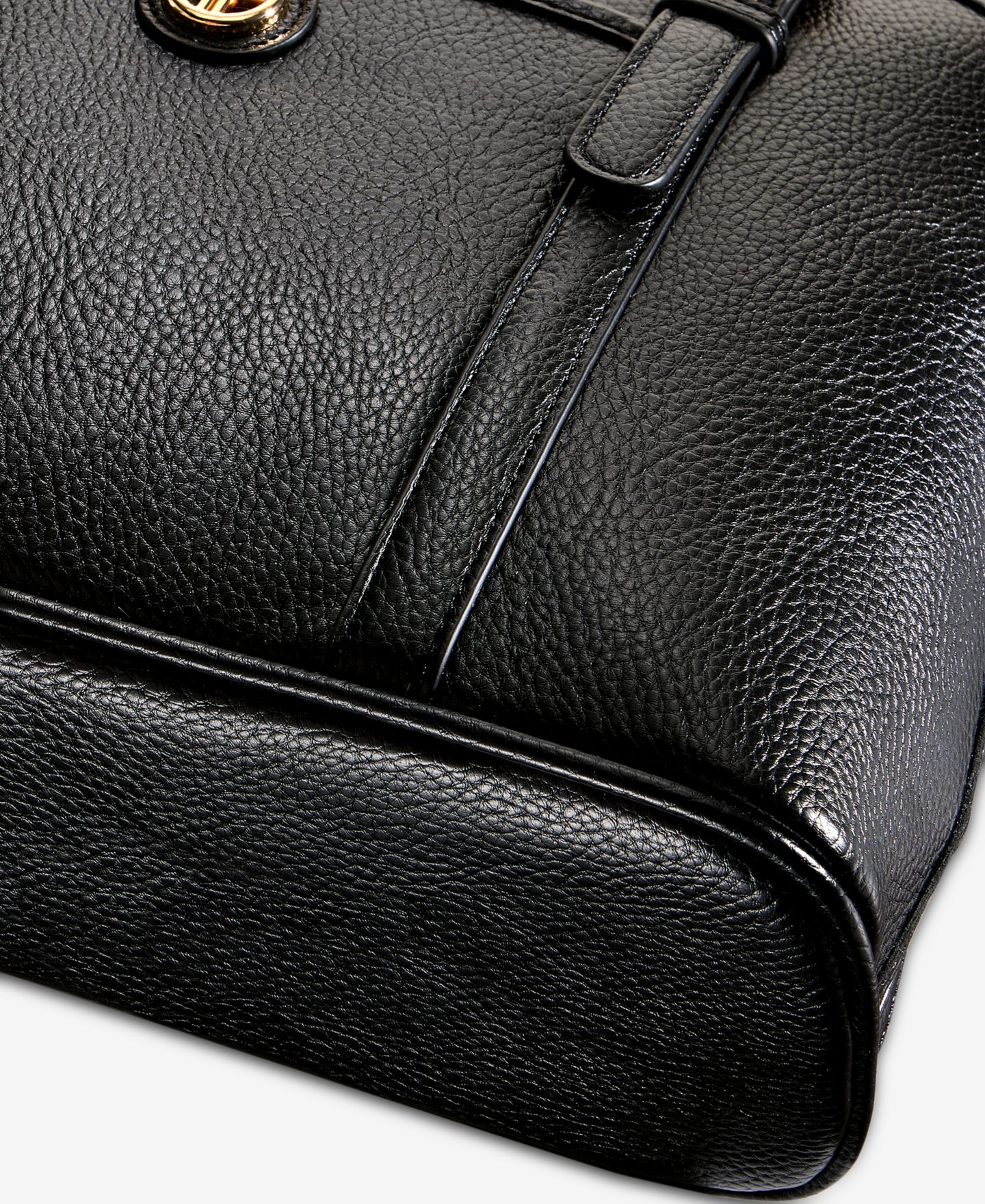 Женская сумка Giani Bernini Pebble Detailed Dome Satchel, цвет: Чёрный — фото 6