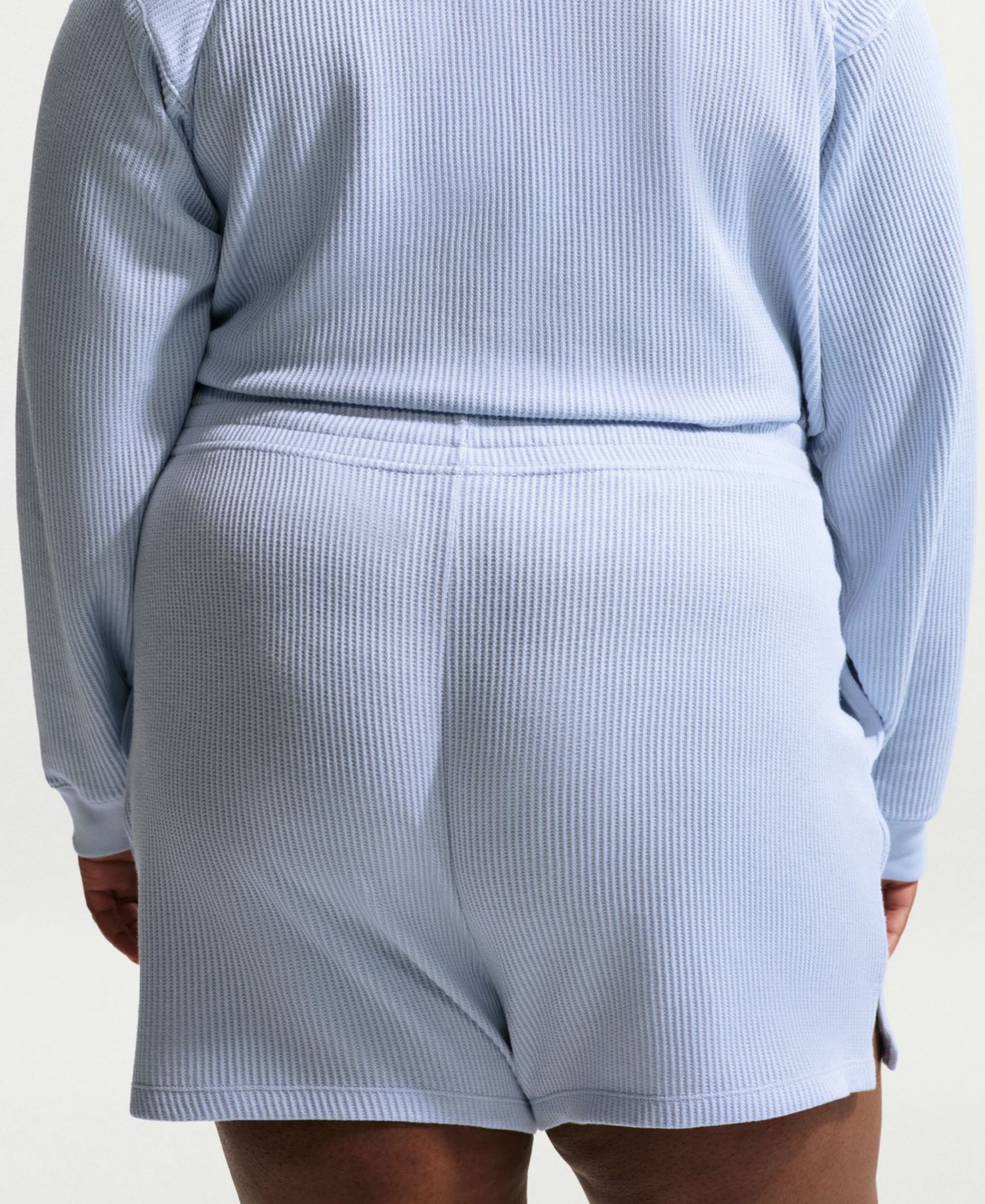 Plus Sportswear Chill Waffle Loose Mid-Rise Shorts