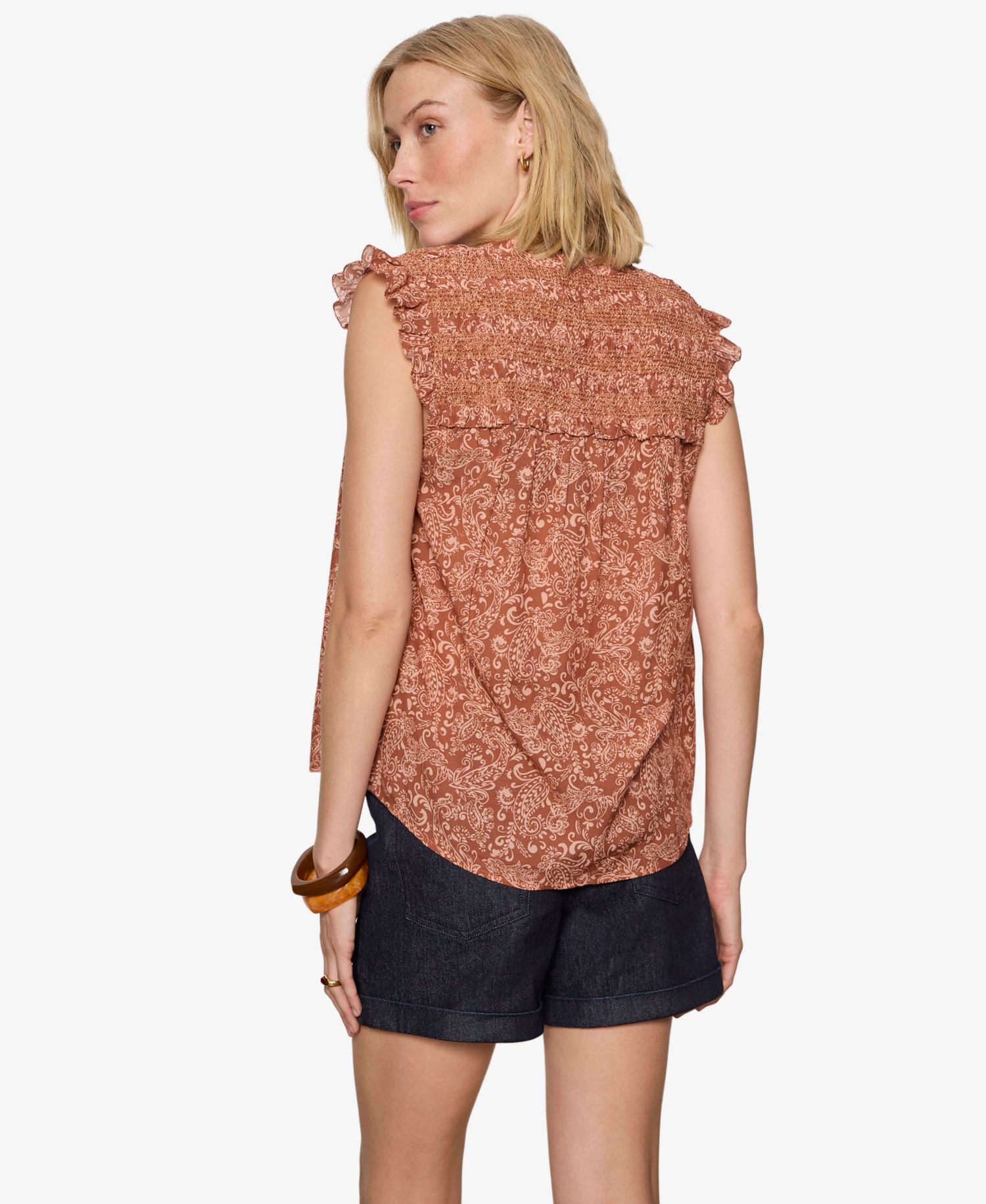 Petite Free Feeling Smocked Sleeveless Blouse