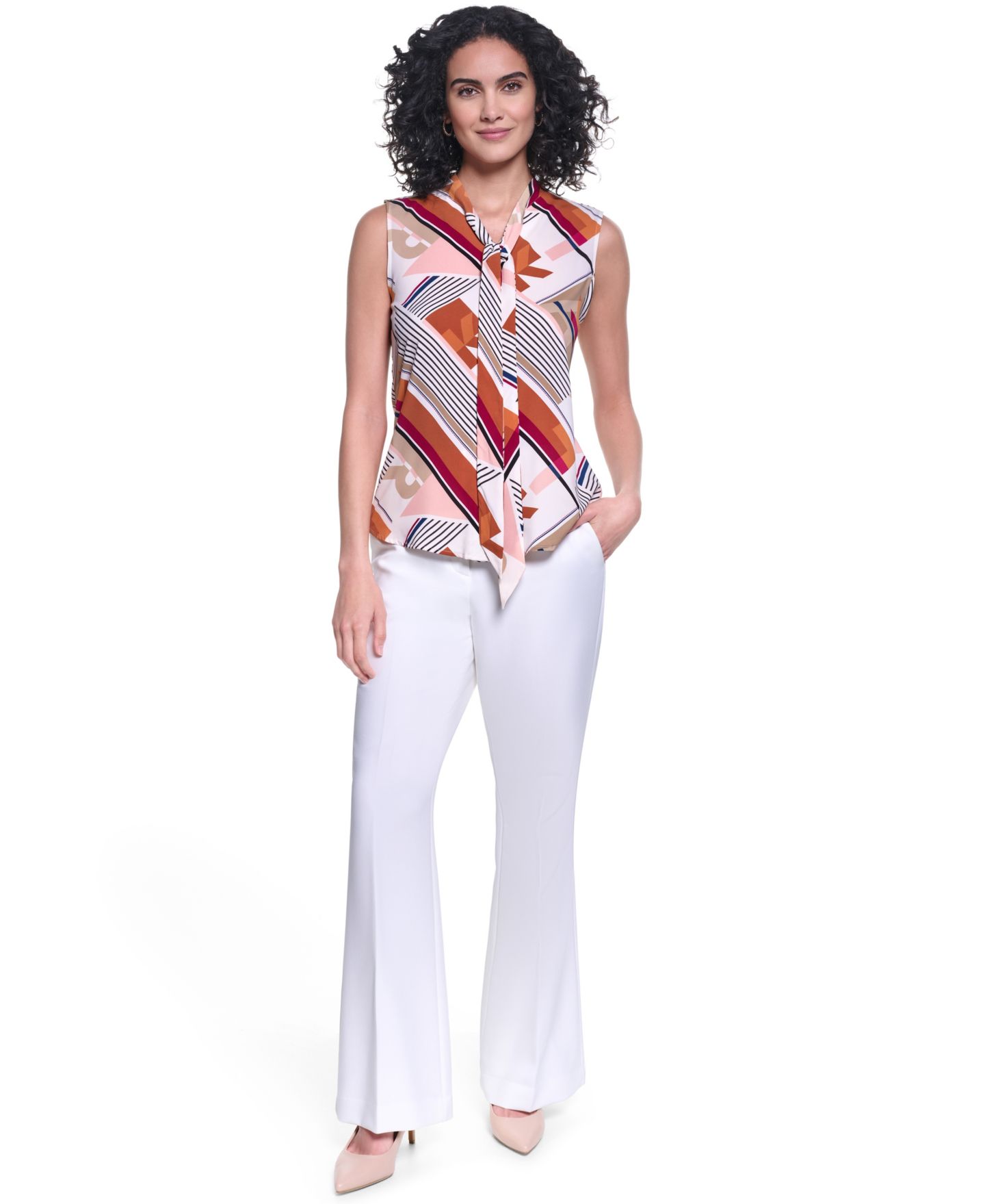 Женская блузка KARL LAGERFELD PARIS Sleeveless Printed Tie-Neck Blouse, цвет: Бисквитный / Сиена разноцветный — фото 4