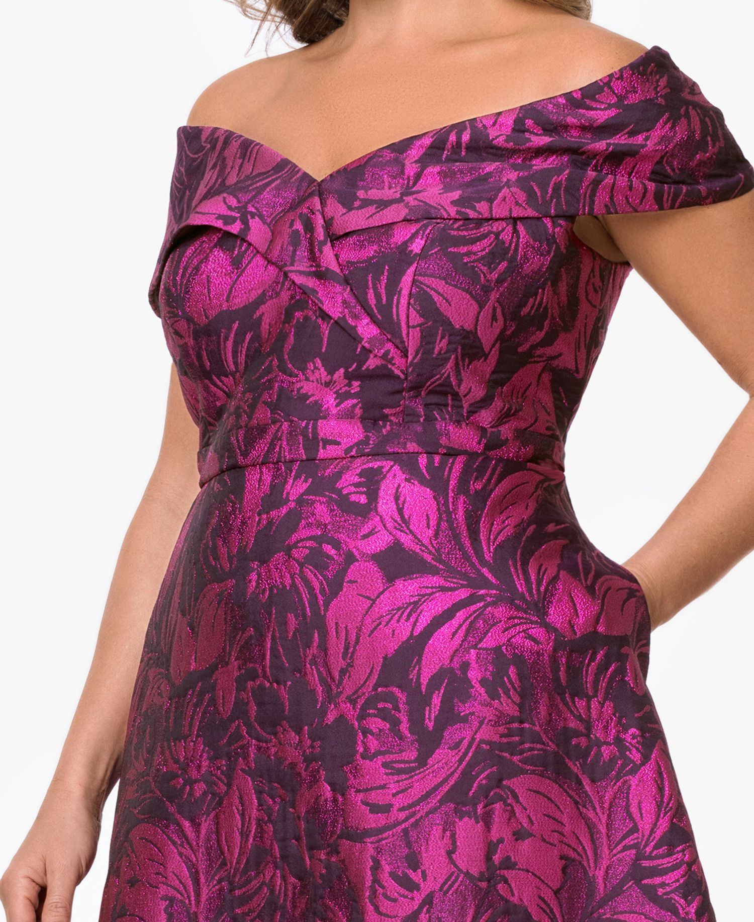 Plus Size Off-The-Shoulder Midi Dress